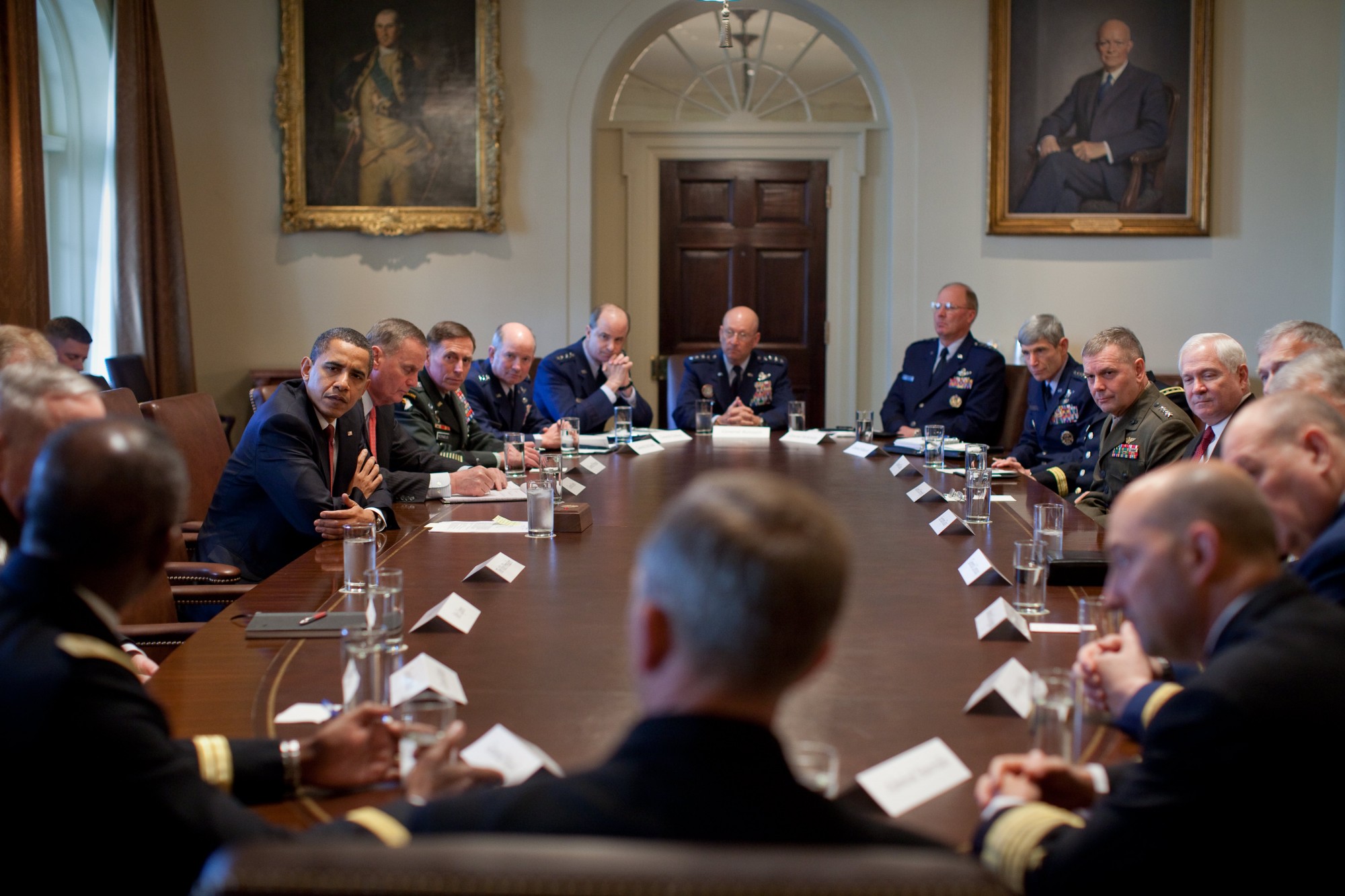 Barack_Obama_meets_Combatant_Commanders_in_the_Cabinet_Room